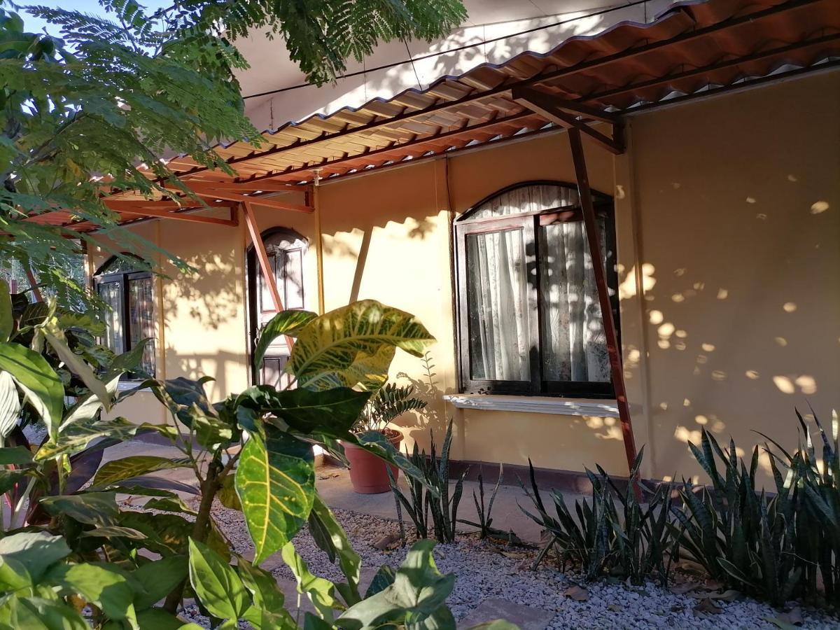 Villa Gabriela, Casa Tucan 利比里亚 外观 照片